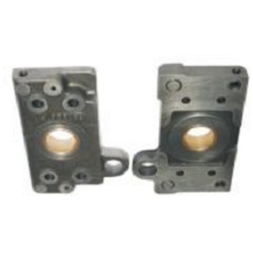 Hydraulic lift pump plate with bush mf-245 ( small )