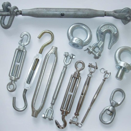 Rigging hardware