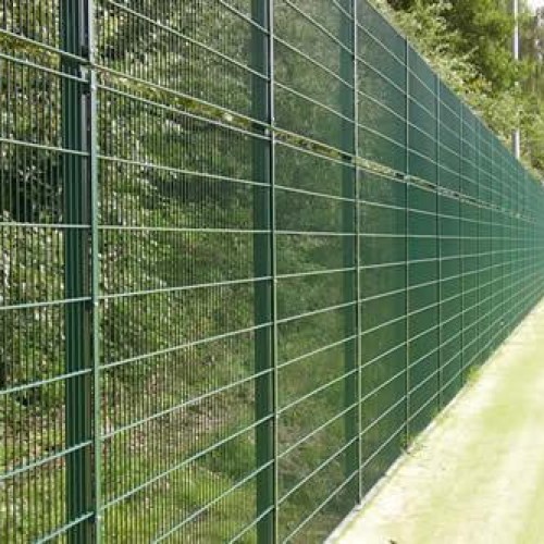 Anti climb security fence