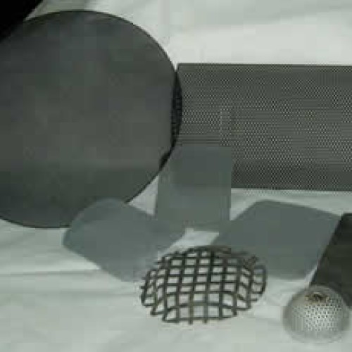 Wire mesh strainers