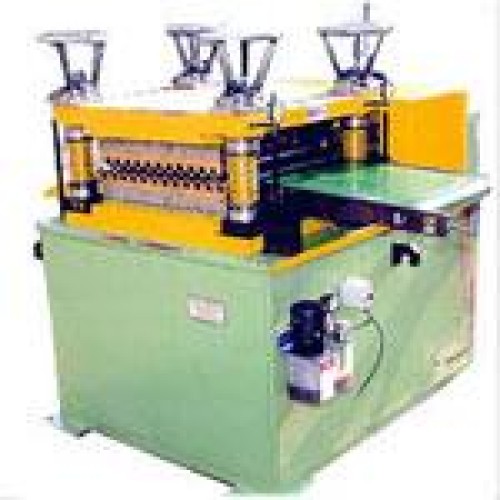 Strip straightener / sheet leveller