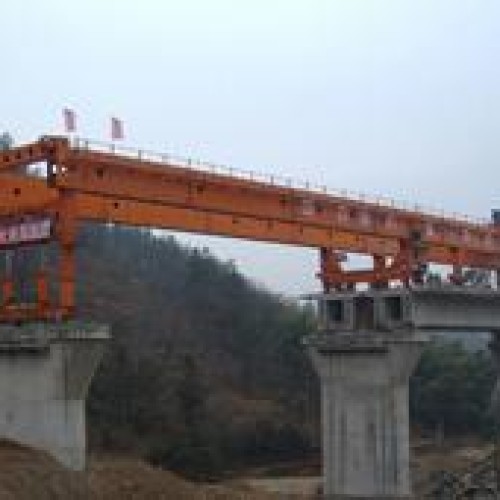 Launching gantry crane