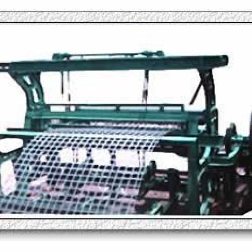 Crimped wire mesh machine