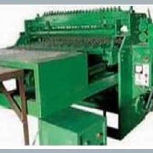 Welded wire mesh machine